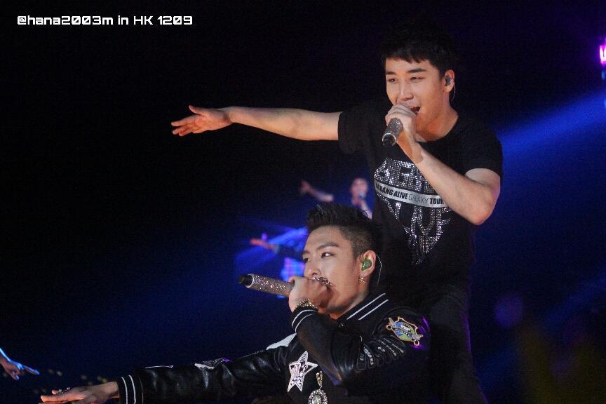 [PhoHD] ALIVE Tour 2012 ở Hồng Kông (8-9-10/12/2012) Tumblr_meta4hm4XE1qb2yato5_1280