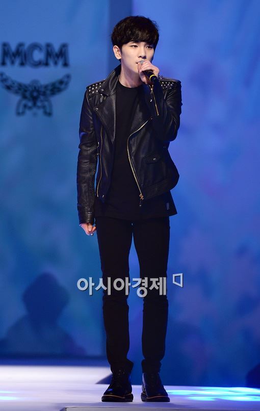 131126 Key @ Colección MCM 2014 S/S Tumblr_mwvpu0RhgE1r5kb7po1_1280