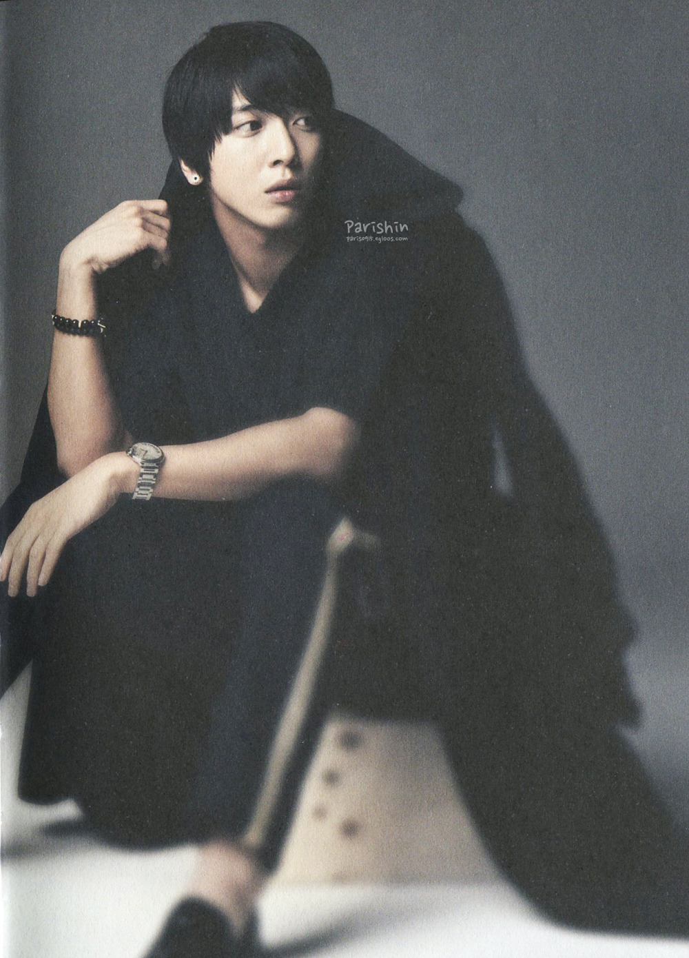 [Scans] Season Greeting 2013 Tumblr_mf8zhzlDjw1rgxfbio1_1280