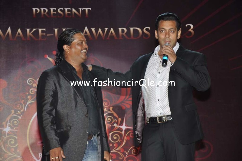 ★ Salman Khan at Bharat N Dorris Hair Styling and MakeUp Awards ! Tumblr_mm1sso25q71qctnzso5_1280