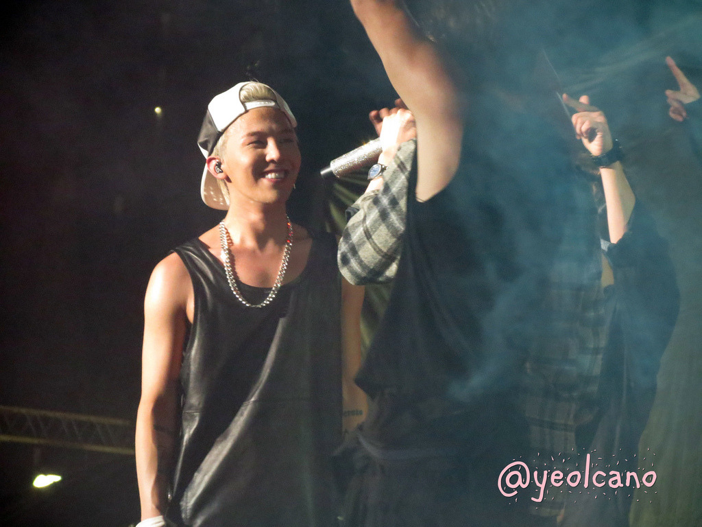 [21/9/2013][Photos/Vids] BIG BANG biểu diễn tại F1 Singapore Tumblr_mth0yzFxP91qb2yato8_1280