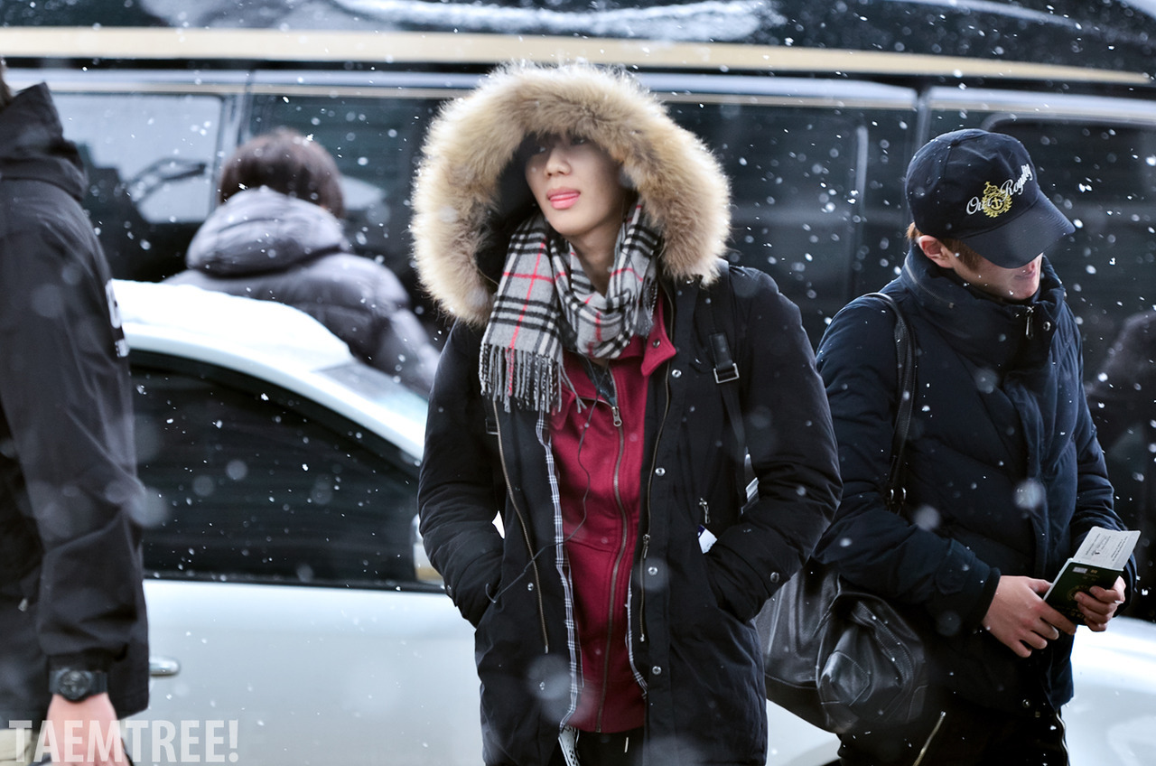 121207 SHINee @ Icheon Airport yendo a Singapur Tumblr_menny38Gi71qdws1jo7_1280