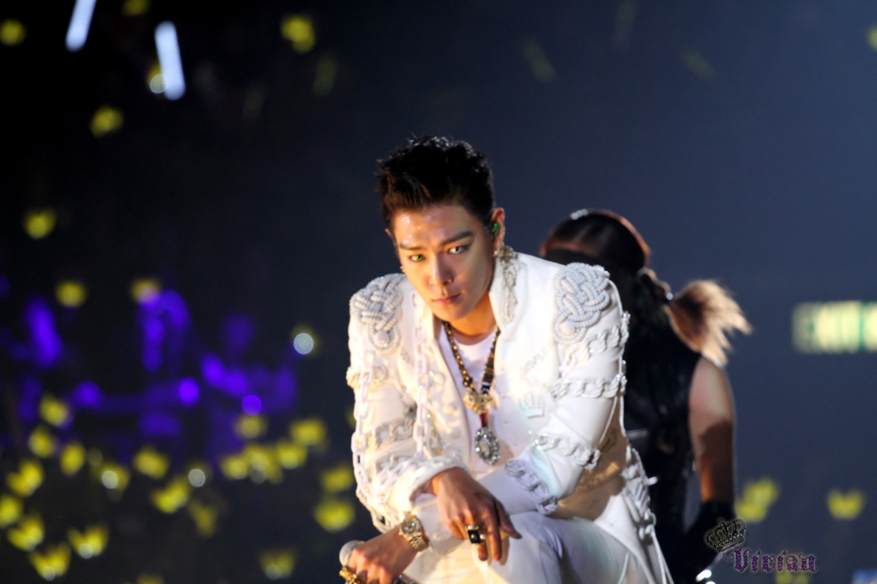 [PhoHD] ALIVE Tour 2012 ở Hồng Kông (8-9-10/12/2012) Tumblr_methcxmZmb1rhpiaho3_1280