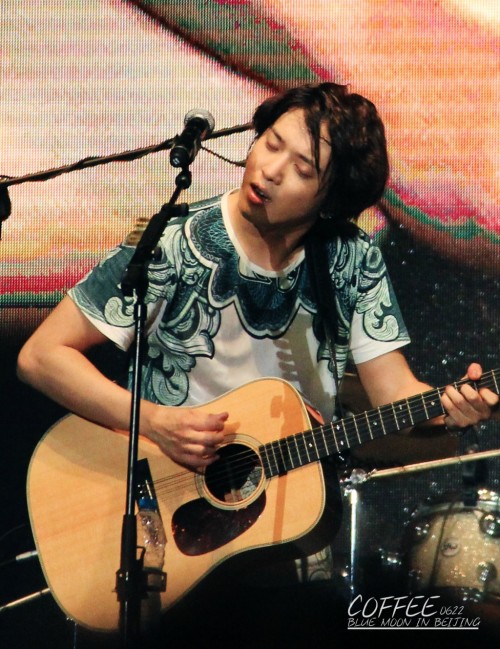 [Concert] BLUE MOON Live in Beijing (29.06.2013) Tumblr_mp9iths3pI1qbixyto1_500