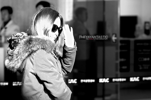 [ PICS] SNSD en el aeropuerto Gimpo dirigiéndose hacia japon Tumblr_mhpavodKLB1rs68xto1_500