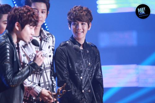 [PHOTOSET] 310113 Baekhyun - Seoul Music Awards Tumblr_mhk5ojyKWL1qhmxnlo2_500