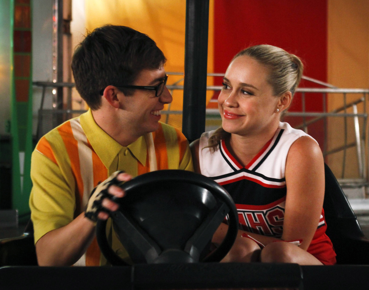 [Serie] Glee - Página 6 Tumblr_mt52omAcKU1qg49w0o2_1280