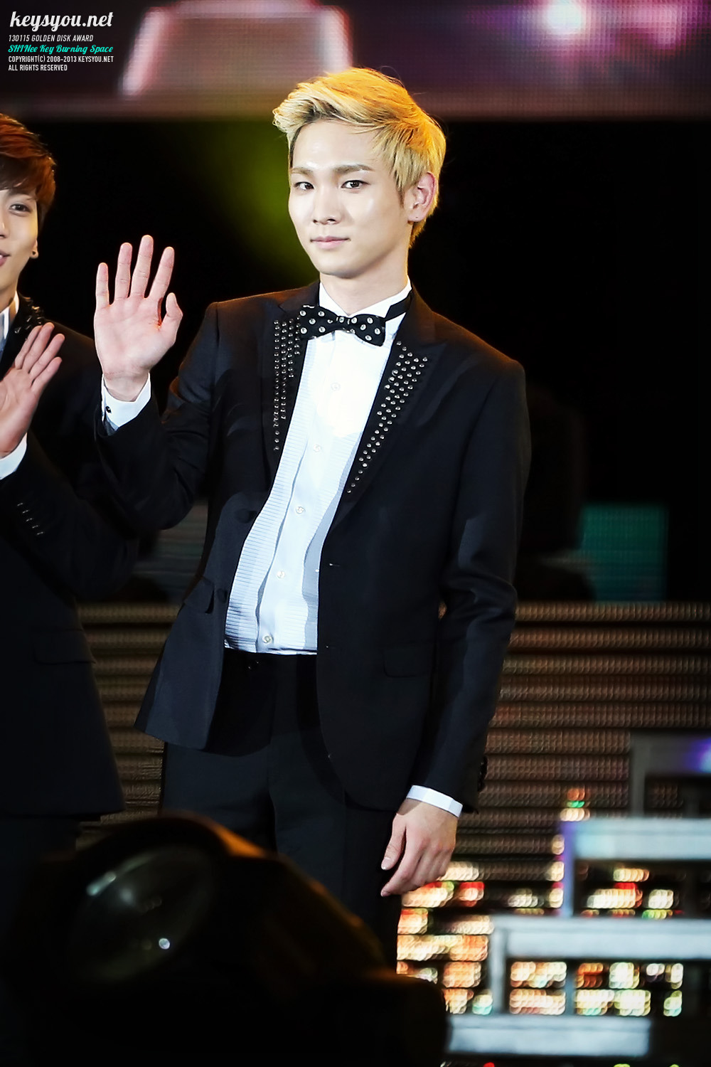 130115 Key @ 27th Golden Disk Awards Tumblr_mgt94giAex1r5kb7po1_1280