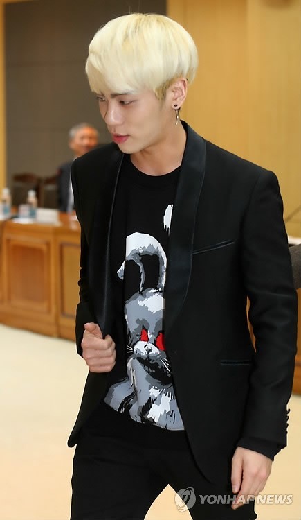 140226 Jonghyun @ Gangnam Goodwill Ambassador Appointment Tumblr_n1l6bfc7Yy1qzk8j4o1_500