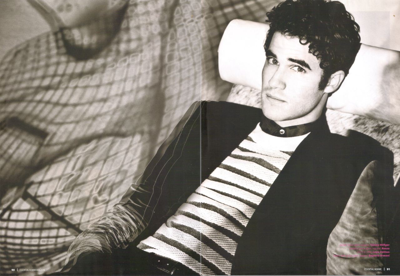 Darren Criss para Essential Homme Tumblr_mg6douFX6E1qg49w0o10_1280