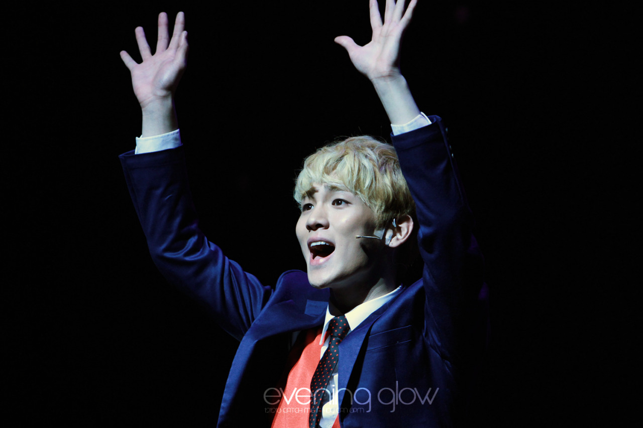 121218 Key @ Catch Me If You Can Musical Tumblr_mf8yemAU8i1r5kb7po1_1280