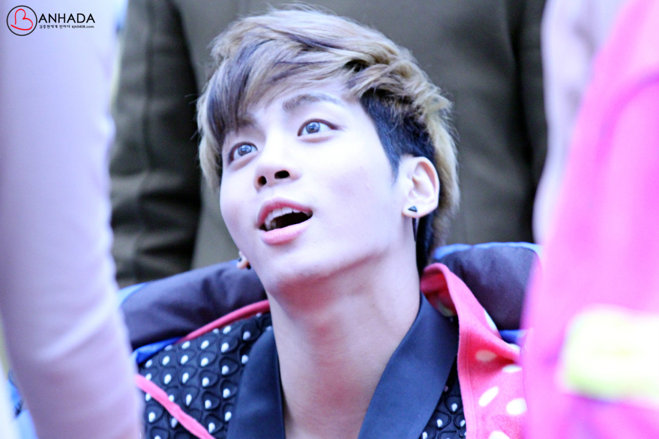 130304 Jonghyun @ Dream Girl Fansign Event en Busan  Tumblr_mj6hrckJFE1qdtvhxo3_1280