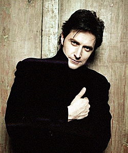 Richard Armitage Tumblr_mfj6gcAYLg1rbk5rio1_250