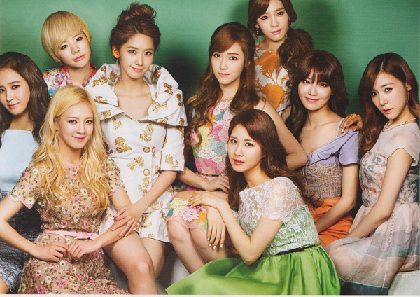 [PIC][21-12-2012]SNSD xuất hiện trên tạp chí "VOGUE JAPAN" Tumblr_mfmt45egKU1rs68xto3_1280