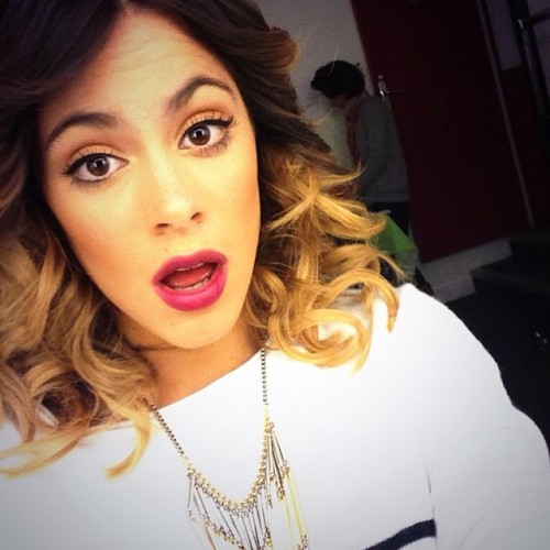 Fotos de Martina Stoessel - Página 22 Tumblr_mzpqfahRsF1s7p67mo1_500