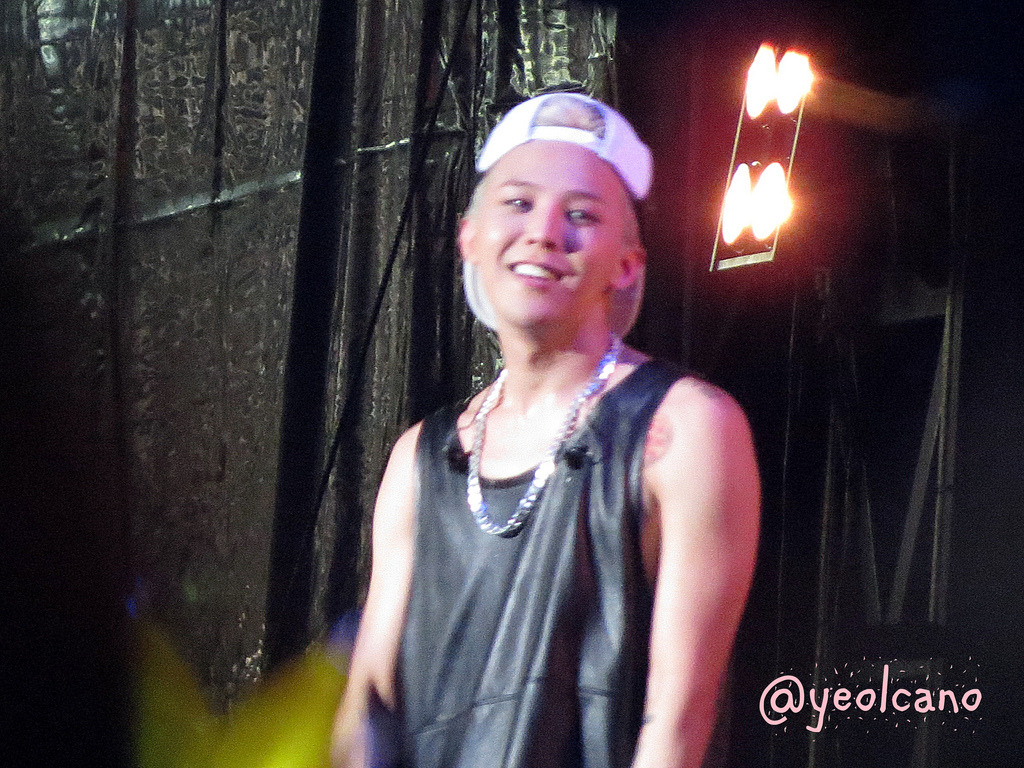 [21/9/2013][Photos/Vids] BIG BANG biểu diễn tại F1 Singapore Tumblr_mth14x7sEY1qb2yato1_1280