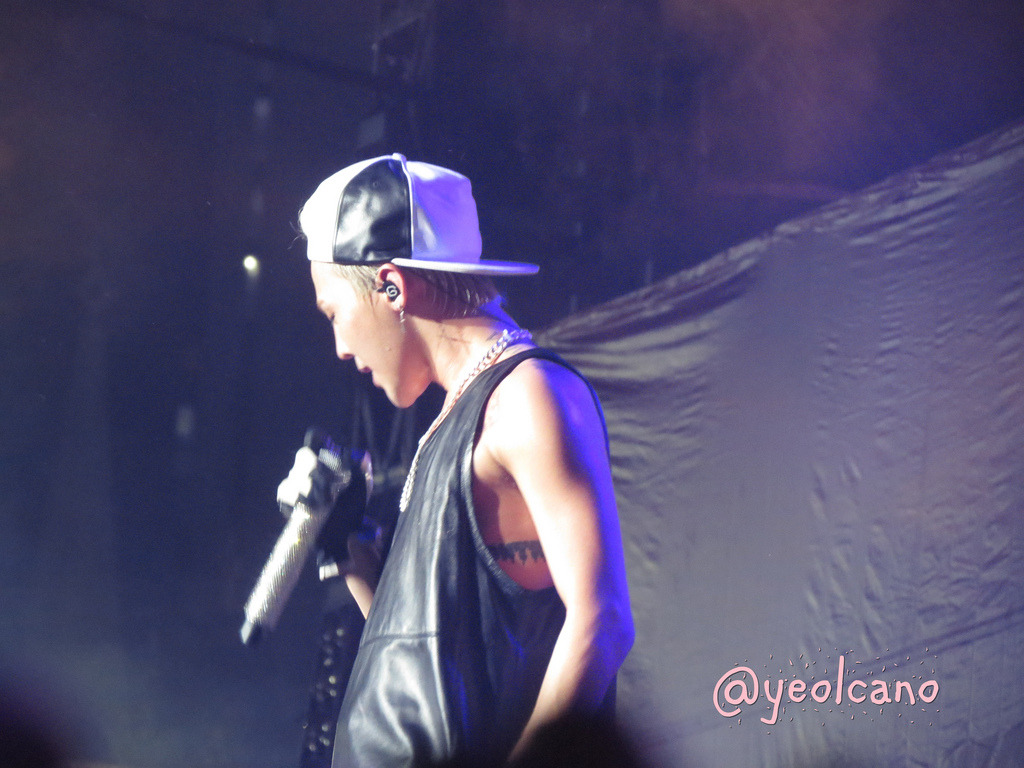 [21/9/2013][Photos/Vids] BIG BANG biểu diễn tại F1 Singapore Tumblr_mth0yzFxP91qb2yato7_1280