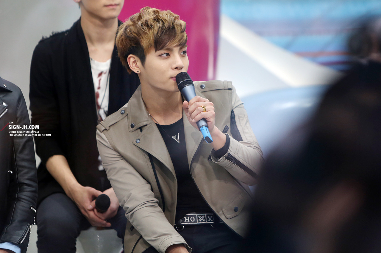 130228 Jonghyun @ Mnet Wide Tumblr_mjdzqoo3jy1r36tcgo1_1280