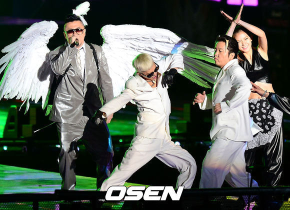 [17/10/2013][Photos] GD và Hyungdon trong Infinity Challenge Music Festival Tumblr_mut900sjig1qb2yato1_1280