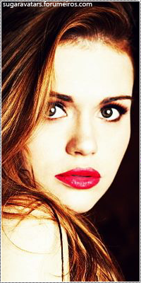 Holland Roden Tumblr_modv4yfv551rewzbho6_250