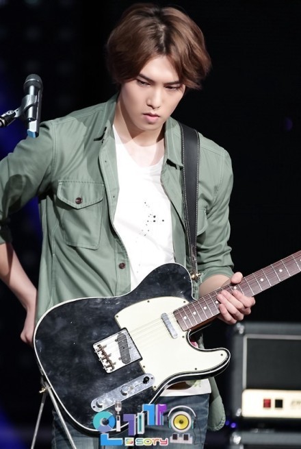 [Live] CNBLUE @ SBS Inkigayo Half Year (14.07.2013) Tumblr_mqlf3zkXn81rgxfbio4_500