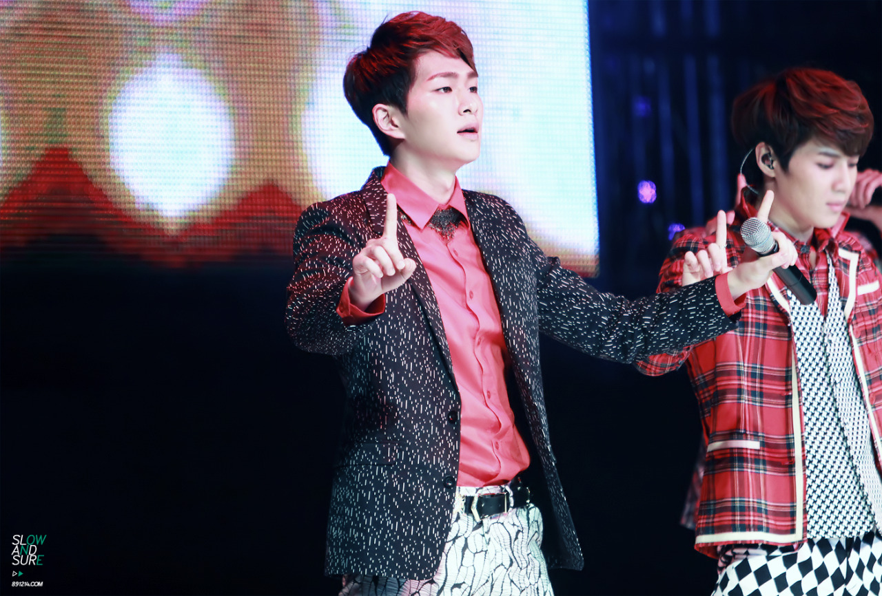 130406 SHINee @ Seoul Girls Collection 2013 event Tumblr_mkueftPkXy1rtjlxyo1_1280