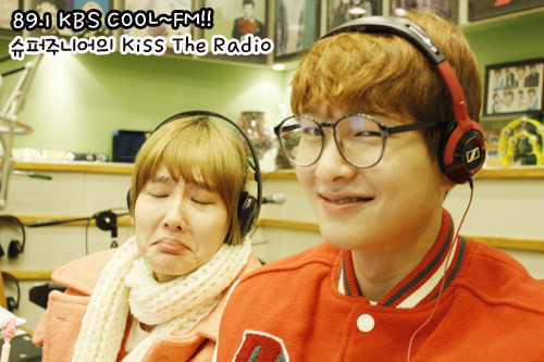 130218 Onew @ Kiss the radio Tumblr_miebmbziqu1qdtvhxo1_500