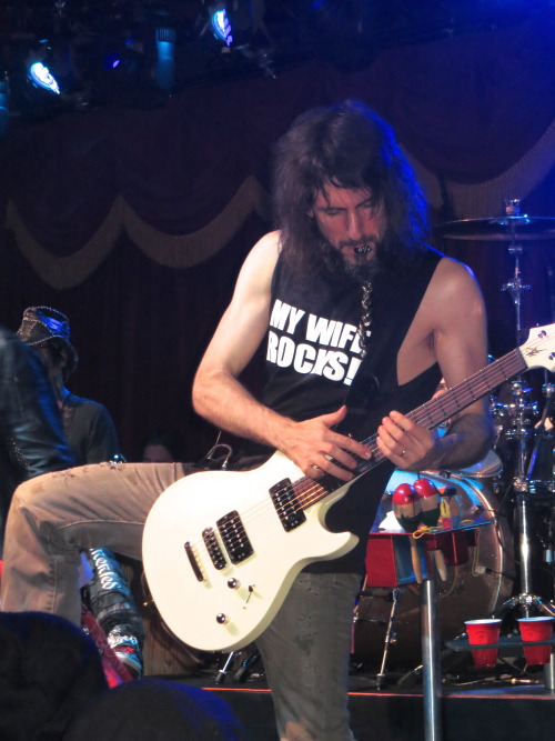 Bumblefoot (Ron Thal) Tumblr_mo0xrc58Pf1qg37rao1_500