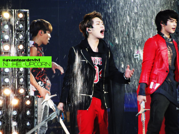 121208 SHINee @ SWCII en Singapur Tumblr_mer9zzfSHf1qdtvhxo7_1280