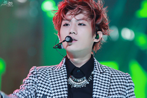 [PICS] [29.12.12] Hyunseung @ SBS Gayo Daejun  Tumblr_mfv9fmUoXj1r7mqq6o1_500