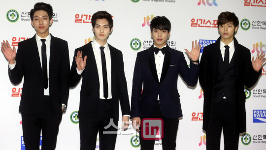 [Event] CNBLUE @ Golden Disk Awards (16.01.2014) Tumblr_mzhsjnTlKE1rgxfbio7_1280