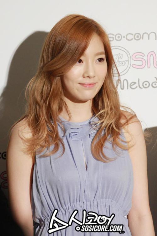 [PIC][28-03-2013]SNSD xuất hiện tại "10Corso Como Melody Launching Party" cùng đại gia đình SMTOWN vào tối nay  Tumblr_mkduc5yZ0Q1rs68xto1_500