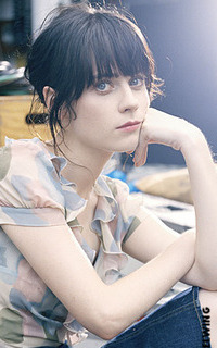 Zooey Deschanel - 200*320 Tumblr_mlfjy47QVw1rlwdy6o1_250