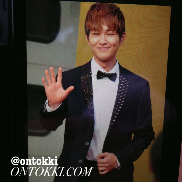 130115 Onew @ 27th Golden Disk Awards Tumblr_mgnygeqFJf1rtjlxyo1_1280