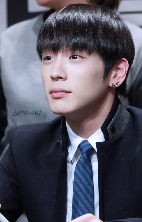 FAN.TAKEN| صور B.A.P في حدث توقيع المعجبين بـYongin .. Tumblr_n2wd8kTUcV1rnkj5ho1_500