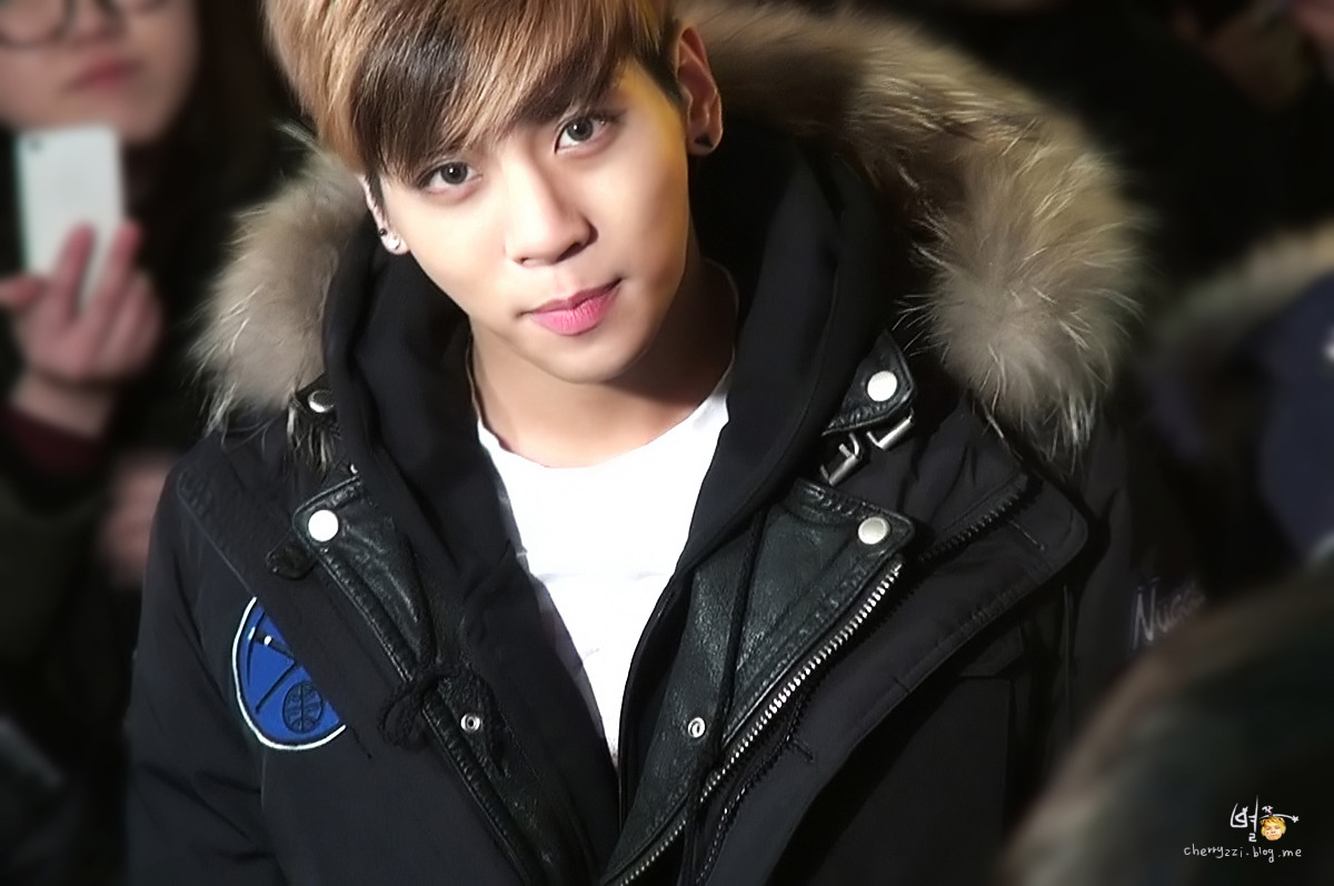 120222 Jonghyun @ Guerrilla Date Tumblr_miqt33hxsD1r36tcgo1_1280