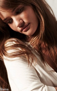 rosie huntington-whiteley Tumblr_mk0mo1BDOm1s3pwljo1_250