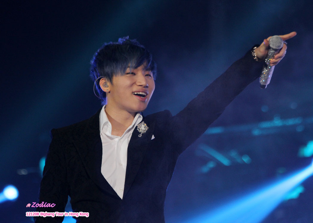 [PhoHD] ALIVE Tour 2012 ở Hồng Kông (8-9-10/12/2012) Tumblr_meqwb3IB8m1qb2yato1_1280