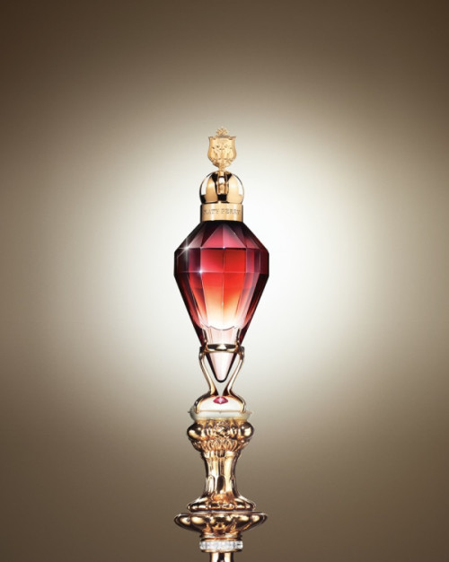 Katy Perry's new perfume launch influenced by Queen (Killer Queen) Tumblr_mm6zspow4g1qzbagvo1_500