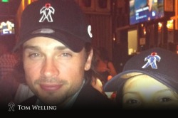  Fotos - Imagenes Nuevas Tom welling - Página 5 Tumblr_mkamed41lB1r1oimdo1_250