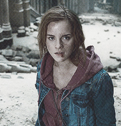 Hermione Granger  Tumblr_mgqa5tD9y81rth6reo2_250