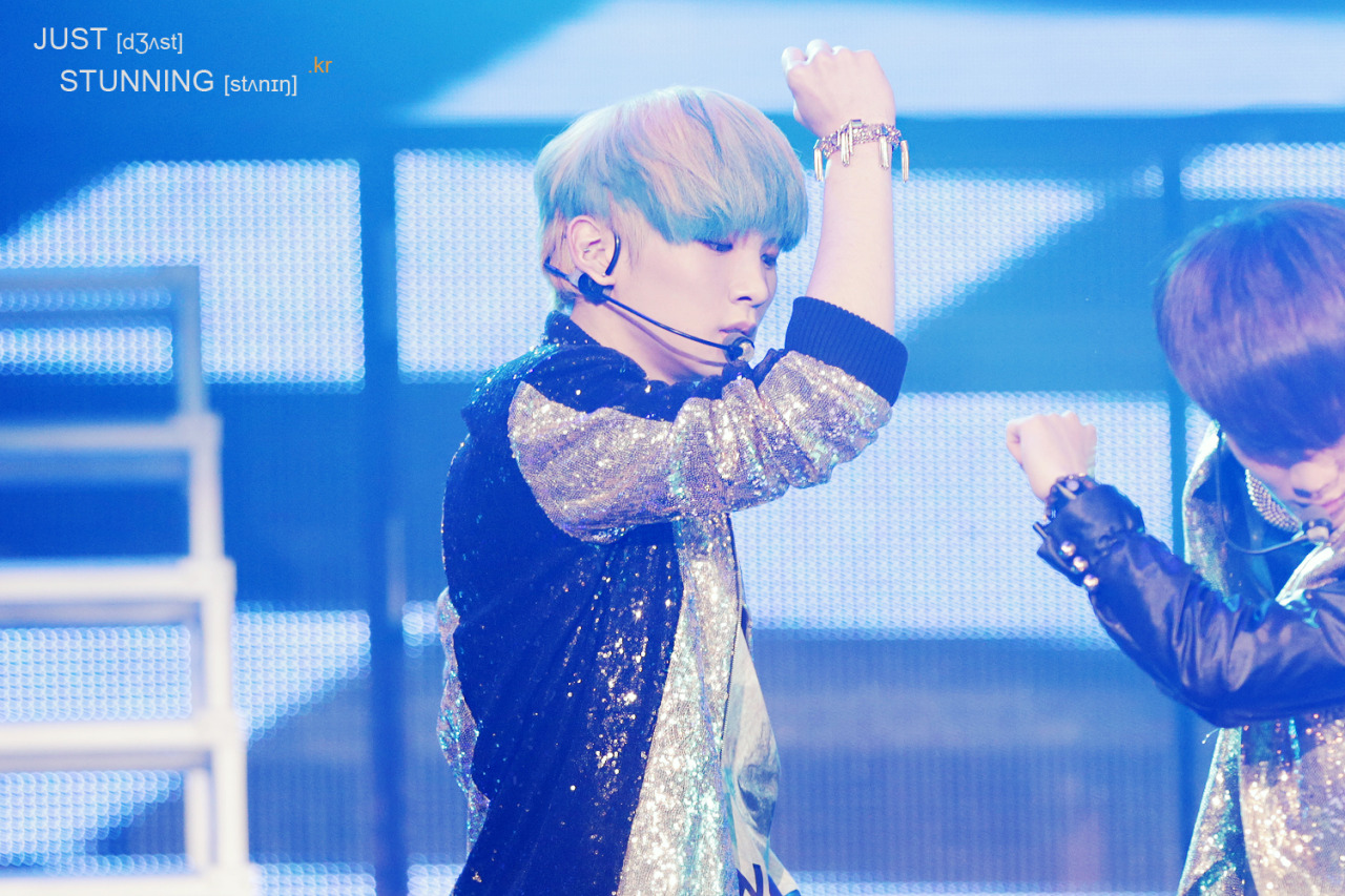 130131 Key @ Seoul Music Awards Tumblr_mhi18prrbh1r5kb7po1_1280