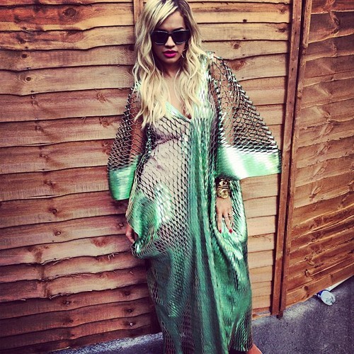 Rita Ora >> single "Poison" - Página 4 Tumblr_mpuwljH0B31sqfny1o1_500