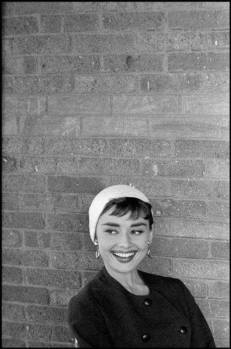 Audrey Hepburn - Page 3 Tumblr_mnthlrEf1w1rm3svzo1_500