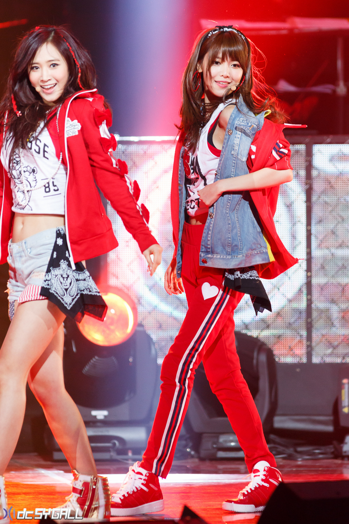 [PIC][06-01-2013]SNSD biểu diễn tại "KBS Open Concert" vào chiều nay - Page 6 Tumblr_mgbfaoiehD1rs68xto6_1280