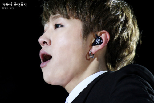 [PICS] [23.02.13] Junhyung @ Kpop Concert Tumblr_miq3vpqI4n1r8h1ifo1_500