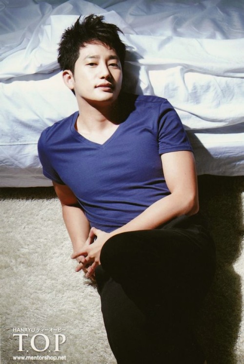 Park Shi Hoo / Пак Ши Ху Tumblr_mk5x7le6AL1s4mul3o1_500