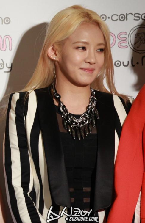 [PIC][28-03-2013]SNSD xuất hiện tại "10Corso Como Melody Launching Party" cùng đại gia đình SMTOWN vào tối nay  Tumblr_mkdusxmQLt1rs68xto1_500