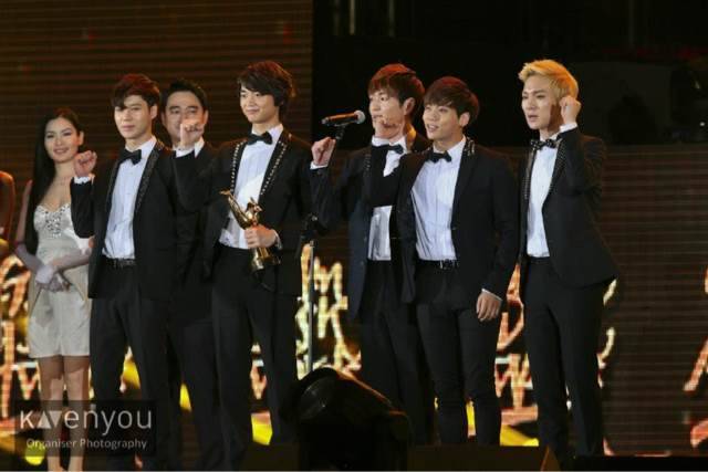 130115 SHINee @ 27th Golden Disk Awards Tumblr_mgtj71w3FO1qdtvhxo6_1280