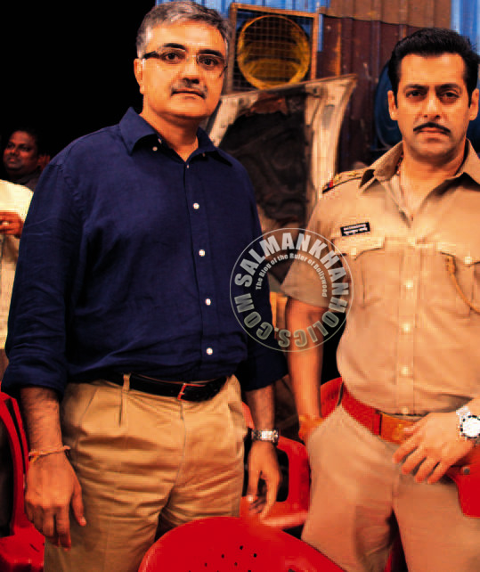 ★ Salman Khan with Sandeep Engineer on the set of Dabangg2 (MD of Astral Polly Technik Ltd.) !!!  Tumblr_mfb8dwAjBV1qctnzso1_1280